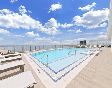 2910 W Barcelona Street - Photo Thumbnail 51