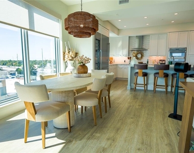 2910 W Barcelona Street - Photo Thumbnail 18