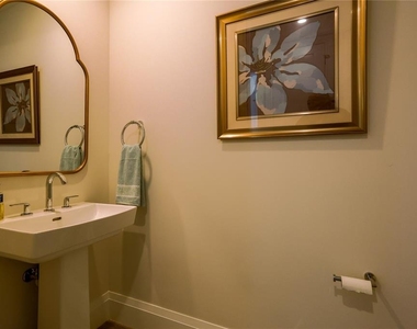 2910 W Barcelona Street - Photo Thumbnail 27