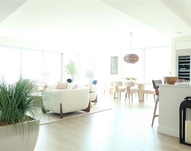 2910 W Barcelona Street - Photo Thumbnail 9