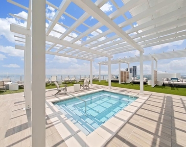 2910 W Barcelona Street - Photo Thumbnail 48