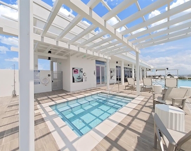 2910 W Barcelona Street - Photo Thumbnail 47