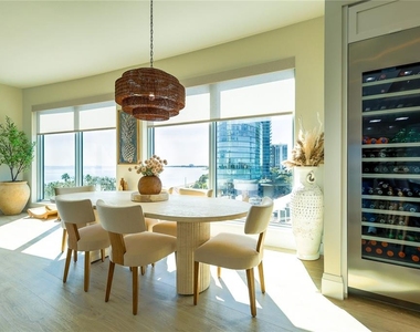 2910 W Barcelona Street - Photo Thumbnail 16
