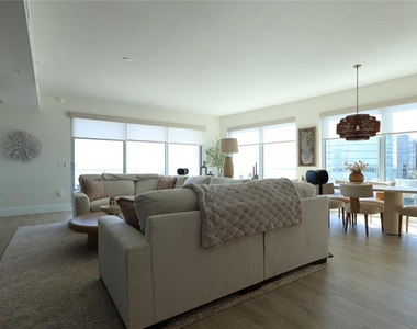 2910 W Barcelona Street - Photo Thumbnail 12