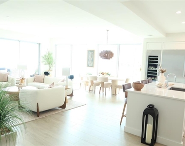 2910 W Barcelona Street - Photo Thumbnail 7