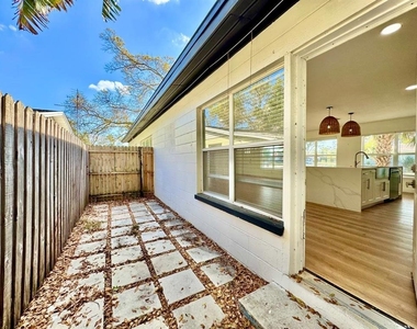 1101 46th Street N - Photo Thumbnail 20