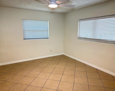 1432 Lotus Path - Photo Thumbnail 6