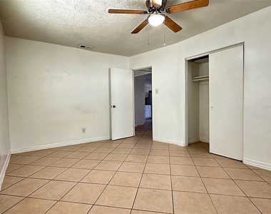 1432 Lotus Path - Photo Thumbnail 8