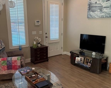 103 Cutlass Way - Photo Thumbnail 6