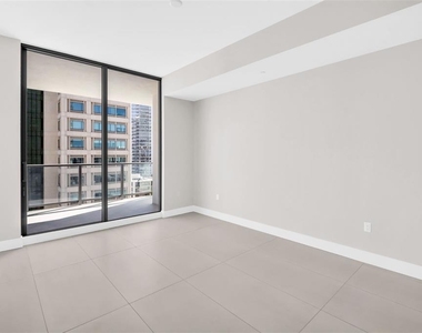 275 1st Avenue S - Photo Thumbnail 41