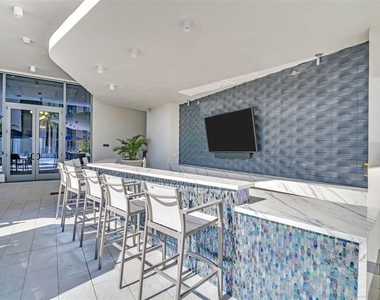275 1st Avenue S - Photo Thumbnail 65