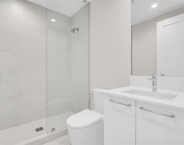 275 1st Avenue S - Photo Thumbnail 29