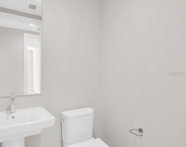 275 1st Avenue S - Photo Thumbnail 13