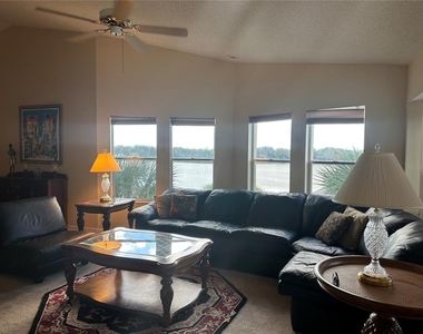 2221 Norwegian Drive - Photo Thumbnail 8