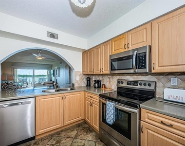 6291 Bahia Del Mar Circle - Photo Thumbnail 7