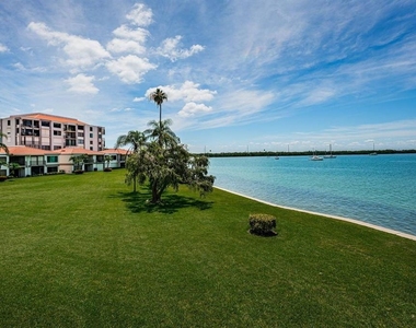 6291 Bahia Del Mar Circle - Photo Thumbnail 18