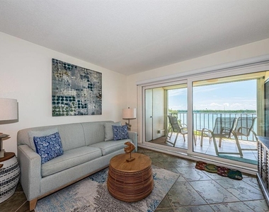 6291 Bahia Del Mar Circle - Photo Thumbnail 6