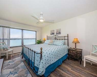 6291 Bahia Del Mar Circle - Photo Thumbnail 12