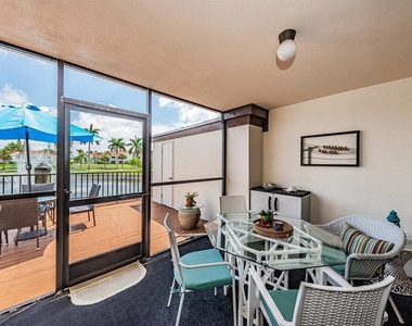 6294 Bahia Del Mar Circle - Photo Thumbnail 15