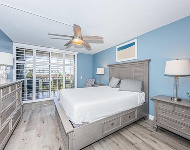 6295 Bahia Del Mar Circle - Photo Thumbnail 10
