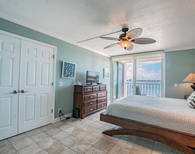 6295 Bahia Del Mar Circle - Photo Thumbnail 7