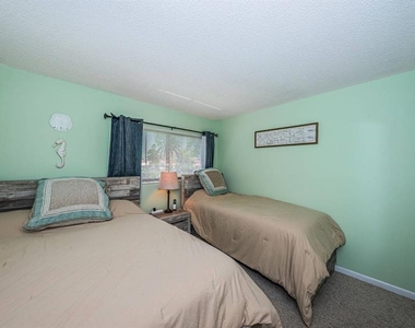 6273 Bahia Del Mar Boulevard - Photo Thumbnail 15