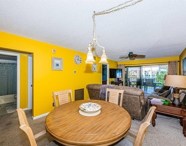 6273 Bahia Del Mar Boulevard - Photo Thumbnail 3