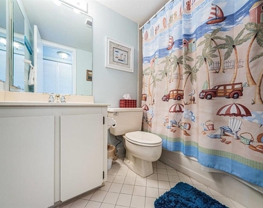 6357 Bahia Del Mar Boulevard - Photo Thumbnail 16