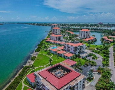 6365 Bahia Del Mar Boulevard - Photo Thumbnail 23