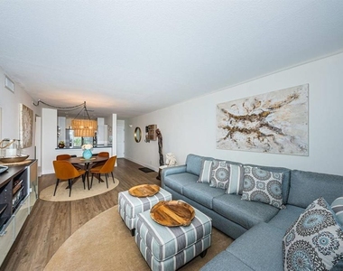 6365 Bahia Del Mar Boulevard - Photo Thumbnail 25