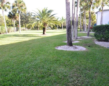 135 W Cypress Court - Photo Thumbnail 20