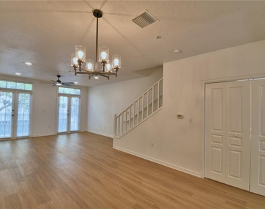 660 Celebration Avenue - Photo Thumbnail 12