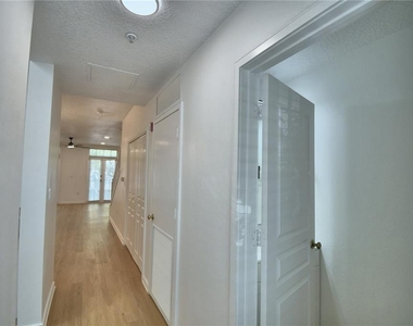 660 Celebration Avenue - Photo Thumbnail 4