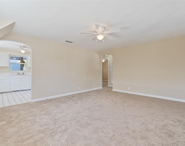 608 Missouri Avenue - Photo Thumbnail 10