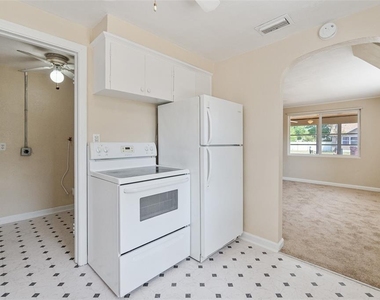 608 Missouri Avenue - Photo Thumbnail 11