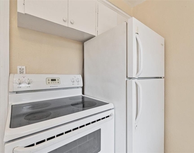 608 Missouri Avenue - Photo Thumbnail 16