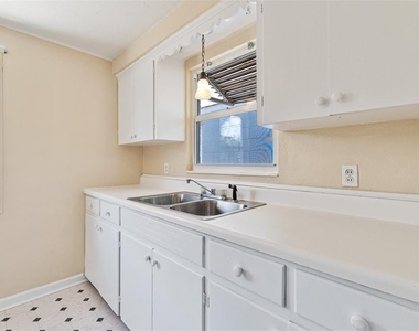 608 Missouri Avenue - Photo Thumbnail 15