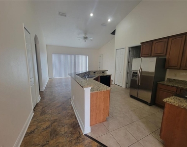 13092 Sw 84th Terrace Road - Photo Thumbnail 3