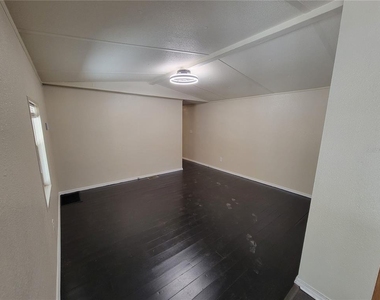 16625 Ne 2nd Street Road - Photo Thumbnail 3