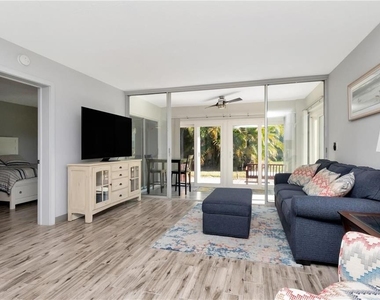10351 Regal Drive - Photo Thumbnail 12