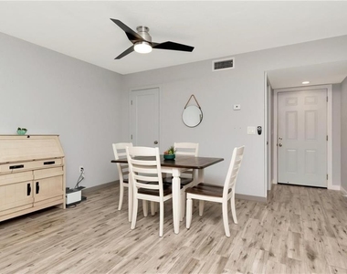 10351 Regal Drive - Photo Thumbnail 8