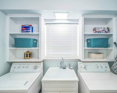 2917 Stetson Street - Photo Thumbnail 25