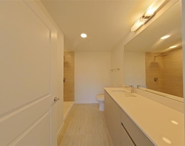 5587 Millenia Boulevard - Photo Thumbnail 7
