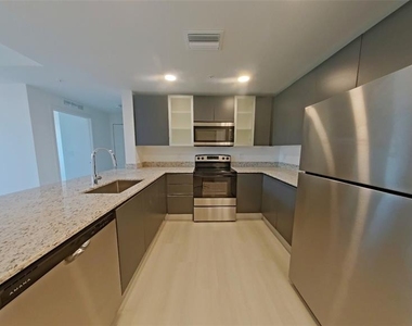 5587 Millenia Boulevard - Photo Thumbnail 3