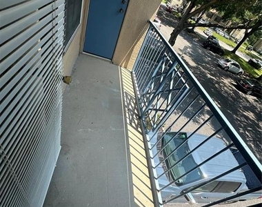 7250 Westpointe Boulevard - Photo Thumbnail 11