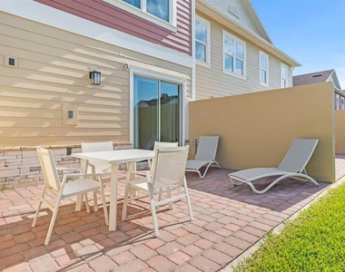 7568 Sunflower Circle - Photo Thumbnail 30