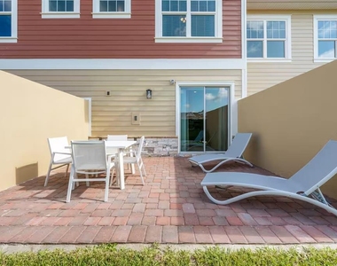 7568 Sunflower Circle - Photo Thumbnail 29