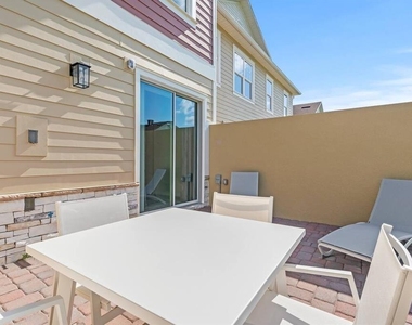 7568 Sunflower Circle - Photo Thumbnail 31