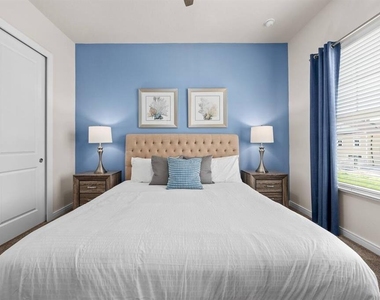 7568 Sunflower Circle - Photo Thumbnail 15