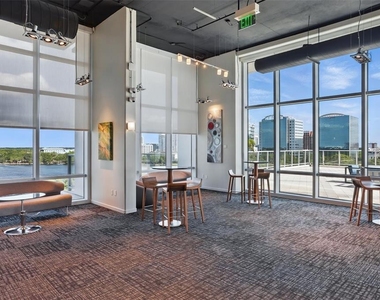 150 E Robinson Street - Photo Thumbnail 34